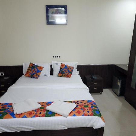 Westernsuites Hotel / Spa Bangalore Eksteriør bilde